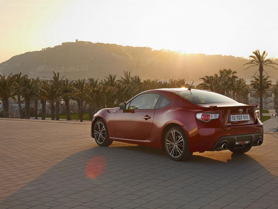  Toyota GT 86 2012 года  (фото 87 из 106)